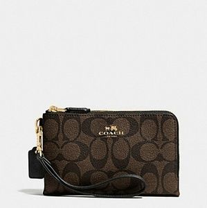 NWT COACH DOUBLE CORNER ZIP WRISTLET